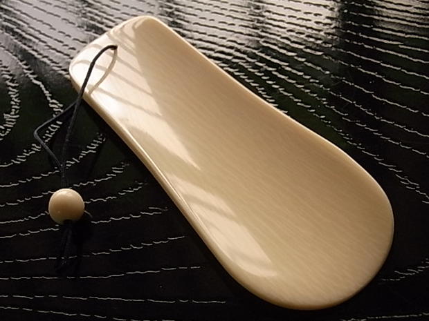 手作り全長10㎝の使いやすい象牙の靴べら